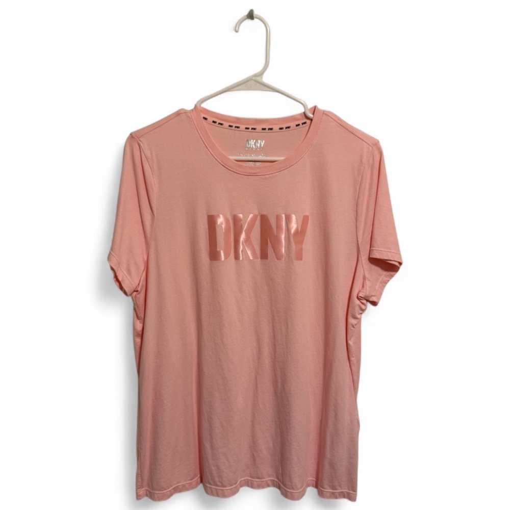 DKNY Davies Logo Graphic Tee pink t-shirt